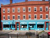 Retail space on first fgloor and up-scale 2 and 3 bed room apartments on upper floors